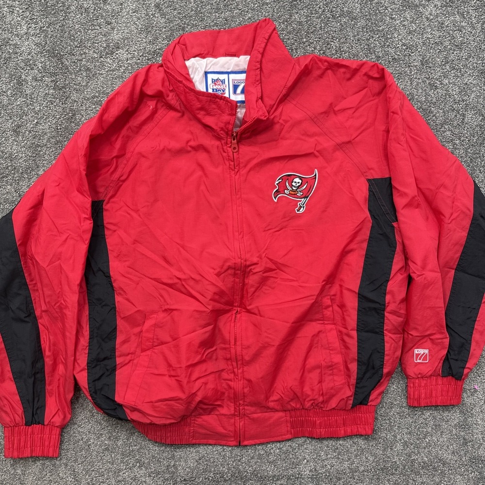 VTG Mens XL Tampa Bay Buccaneers Windbreaker Jacket Coat Nylon Full Zip Light